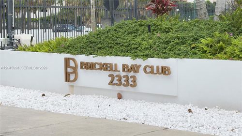 614-2333 Brickell Ave, Miami, FL, 33129-2435 | Card Image