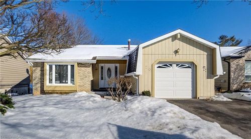 20 Royal Orchard Dr, Kitchener, ON, N2N1J6 | Card Image