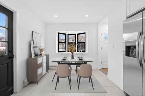 19311 120th Ave, Saint Albans, NY, 11412-3701 | Card Image