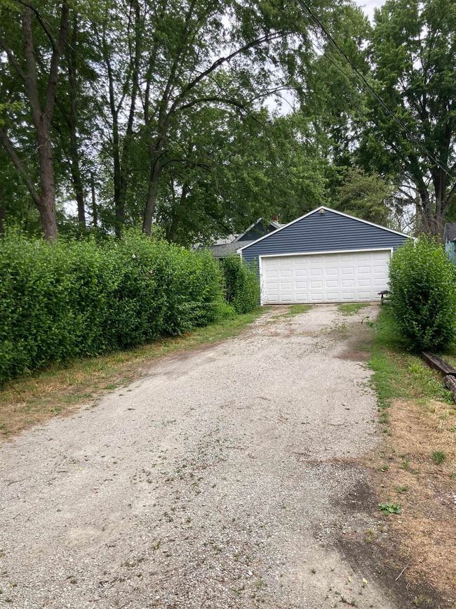 220 E Silver St, House other with 1 bedrooms, 2 bathrooms and null parking in Bluffton IN | Image 27