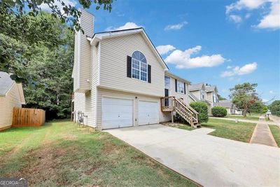 3015 Stonebridge Creek Drive, House other with 3 bedrooms, 2 bathrooms and 2 parking in Lithonia GA | Image 3