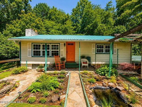 197 Pounding Mill Con, Hayesville, NC, 28904 | Card Image