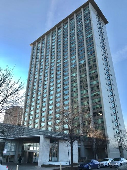 2517-3600 Lake Shore Dr, Chicago, IL, 60613-4678 | Card Image