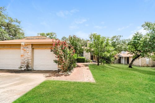 9903 Hundred Oaks Cir, Austin, TX, 78750-4234 | Card Image