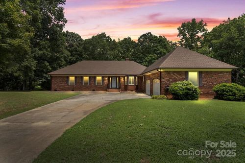 2502 Knights Ct, Monroe, NC, 28110-8414 | Card Image