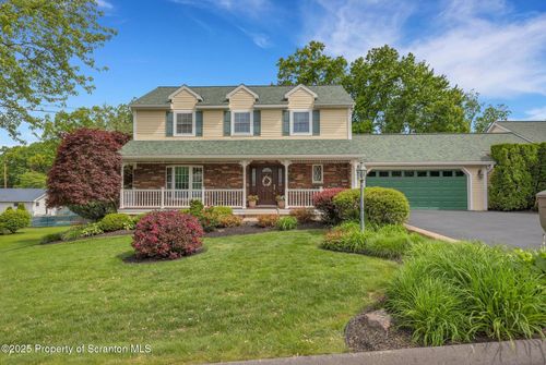 1 Walnutwood Dr, Wilkes Barre, PA, 18702-7245 | Card Image