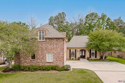 18236 Lake Harbor Ln, House other with 4 bedrooms, 3 bathrooms and null parking in Prairieville LA | Image 1