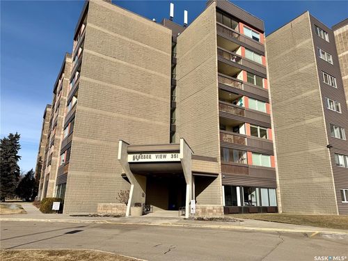 301-351 Saguenay Dr, Saskatoon, SK, S7K5T4 | Card Image
