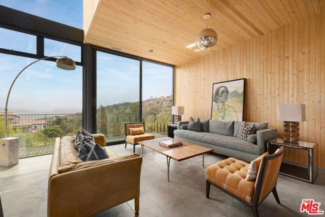 20485 Medley Ln, House other with 4 bedrooms, 4 bathrooms and 4 parking in Topanga CA | Image 15