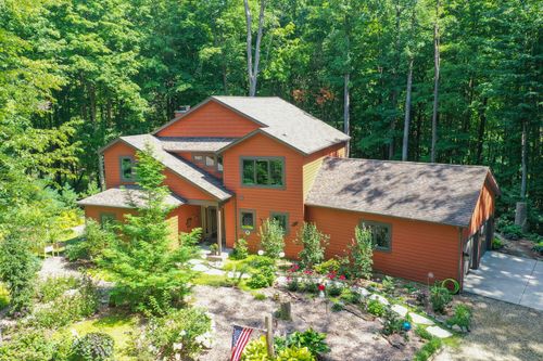 46-46 Camp Madron Rd, Buchanan, MI, 49107 | Card Image