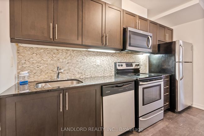46 - 869 Wilson Ave, Condo with 2 bedrooms, 1 bathrooms and null parking in North York ON | Image 5