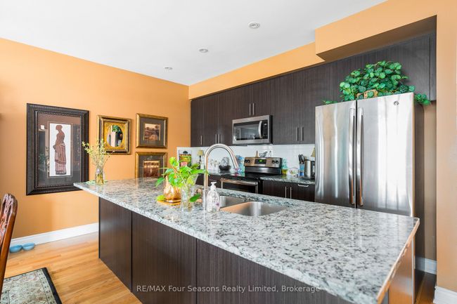 6 Collship Lane, Condo with 2 bedrooms, 3 bathrooms and 2 parking in Collingwood ON | Image 7