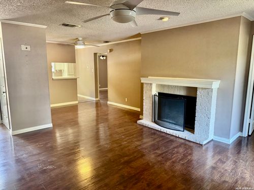 unit-1009-4212 Medical Dr, San Antonio, TX, 78229-5618 | Card Image