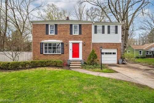4304 Clague Road, North Olmsted, OH, 44070 | Card Image