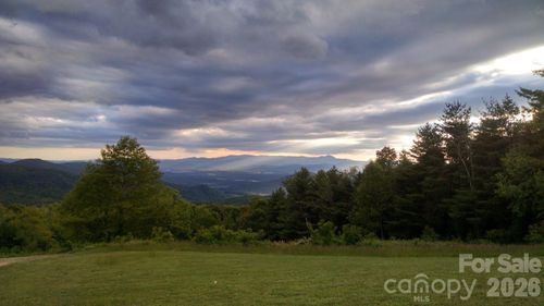 26-377 Grand Highland Dr, Hendersonville, NC, 28792-0569 | Card Image