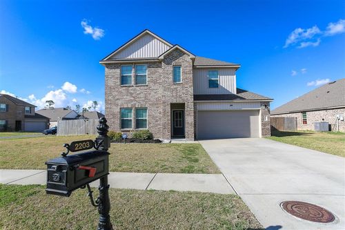 2203 S Savannah Lakes Dr, Lake Charles, LA, 70607-3932 | Card Image