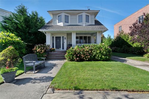 329 Beach 146th St, Rockaway Park, NY, 11694-1005 | Card Image