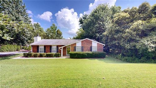 4332 Lake Jeanette Rd, Greensboro, NC, 27455-1824 | Card Image