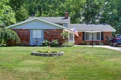 26861 Sudbury Dr, North Olmsted, OH, 44070-1849 | Card Image