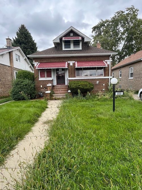 833 S 21st Ave, Maywood, IL, 60153-1713 | Card Image