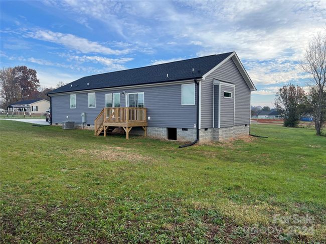 Rear View | Image 15
