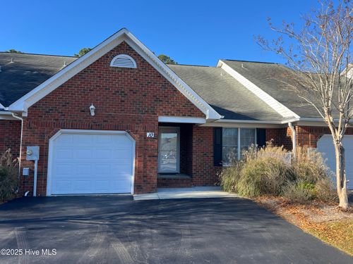10 Pier Pt, New Bern, NC, 28562-8820 | Card Image