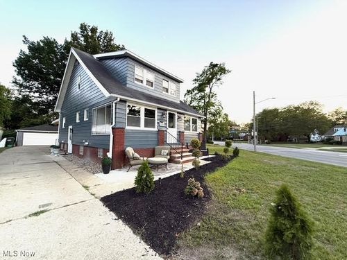 21430 Lake Shore Blvd, Euclid, OH, 44123-1734 | Card Image