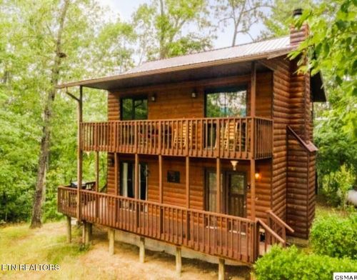 4572 Wilderness Plateau, Pigeon Forge, TN, 37863-4678 | Card Image