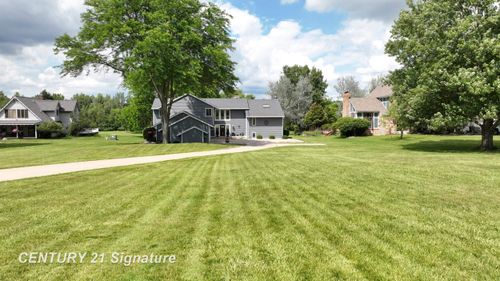 7492 River Road, Flushing Charter Township, MI, 48433 | Card Image