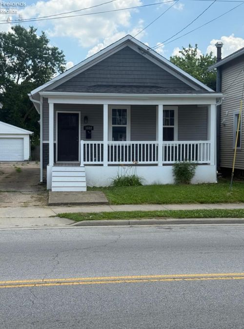 1512 Hayes Ave, Sandusky, OH, 44870-3308 | Card Image