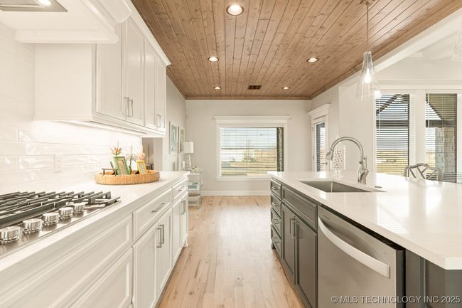 16508 S 3 Rd West Ave, House other with 4 bedrooms, 4 bathrooms and null parking in Glenpool OK | Image 36