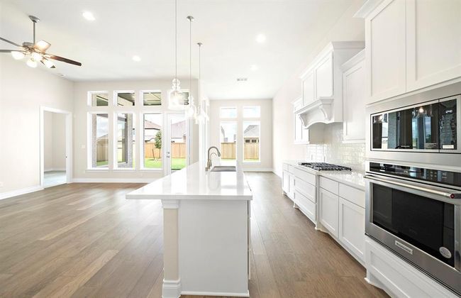 12406 Drifting Oakwood Ln, House other with 4 bedrooms, 3 bathrooms and 3 parking in Cypress TX | Image 14