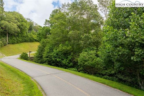 217 Thunderhill Trail, Blowing Rock, NC, 28605 | Card Image