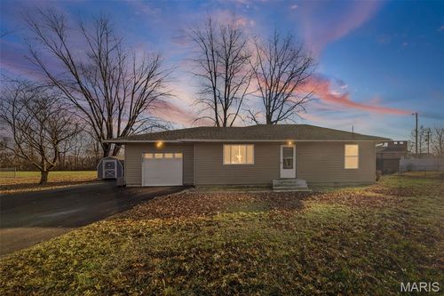 11 Richard Pl, Belleville, IL, 62223-2527 | Card Image