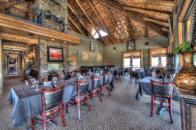 Sundance Club Heated Restaurant *Requires addtl membership* | Image 37
