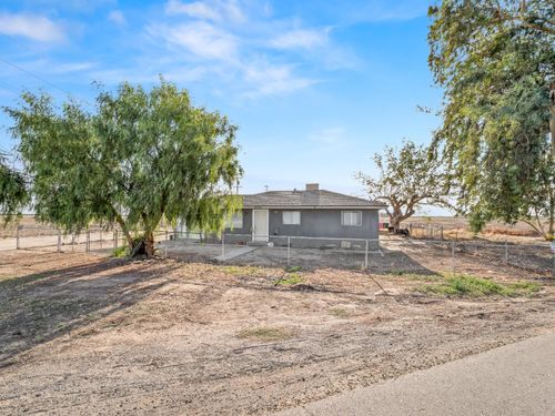 9707 S Henderson Rd, Raisin City, CA, 93652-9707 | Card Image