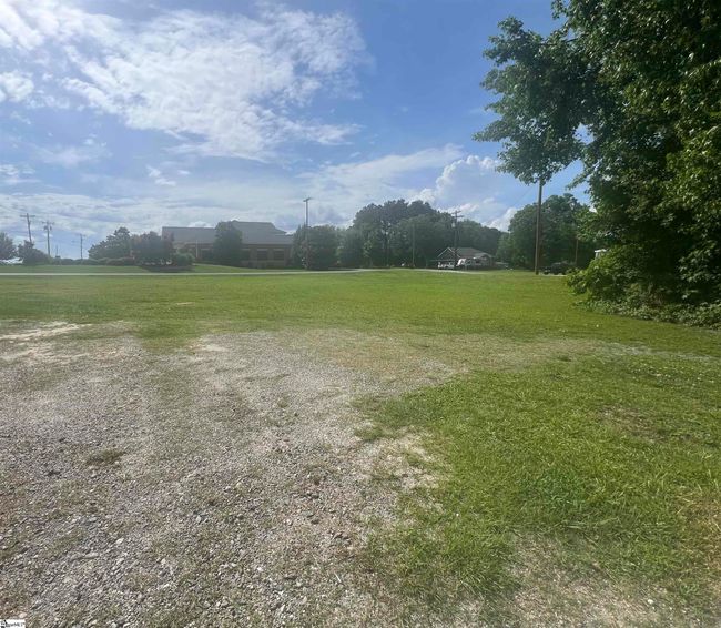 600 N Main St, Home with 0 bedrooms, 0 bathrooms and null parking in Honea Path SC | Image 12