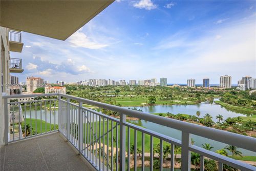 1615-19501 W Country Club Dr, Aventura, FL, 33180-2471 | Card Image