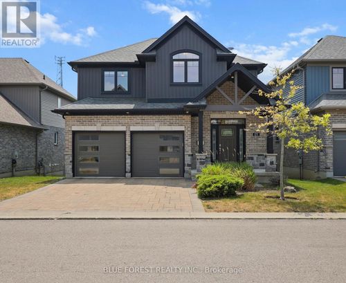 177-1061 Eagletrace Drive, London North (North S), ON, N6G0T3 | Card Image