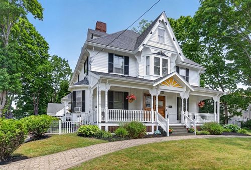 289 W. Britannia St, Taunton, MA, 02780 | Card Image