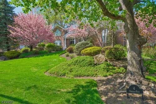 4 Fordham Rd, Livingston, NJ, 07039-5507 | Card Image