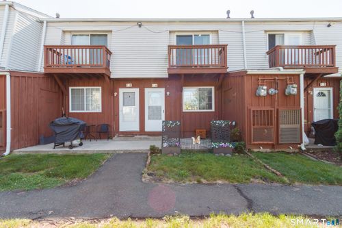 i4-330 Short Beach Rd, East Haven, CT, 06512-3548 | Card Image