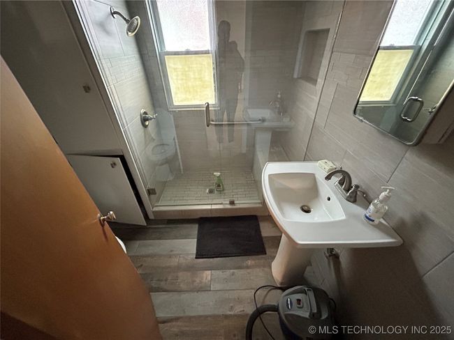 Remodeled Bathroom | Image 13