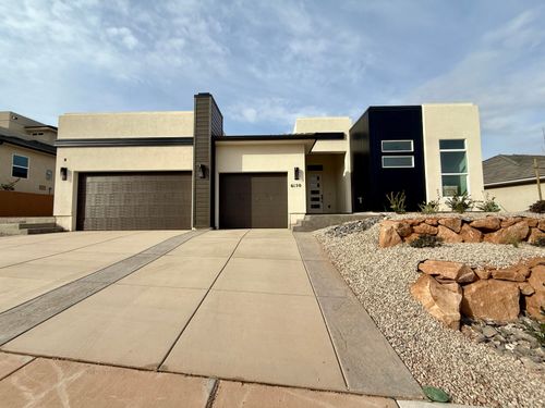 6150 S Half Dome Cir, St George, UT, 84790-2771 | Card Image