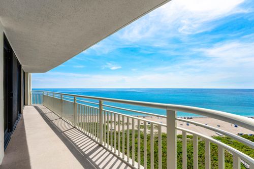 15c-3000 N Ocean Dr, Riviera Beach, FL, 33404-3216 | Card Image