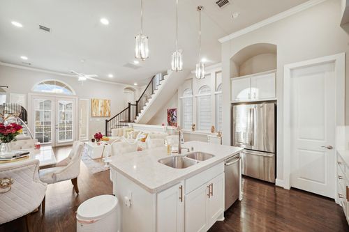 606 N Nagle St, Houston, TX, 77003-1134 | Card Image