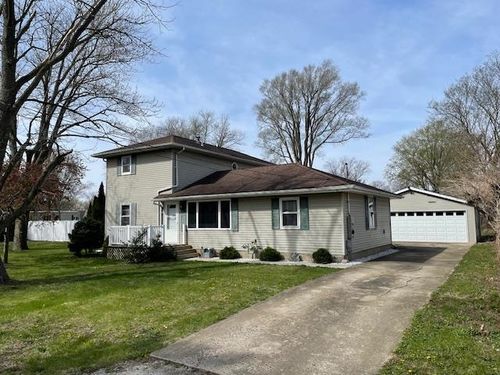 1818 S Carr St, Streator, IL, 61364-3904 | Card Image