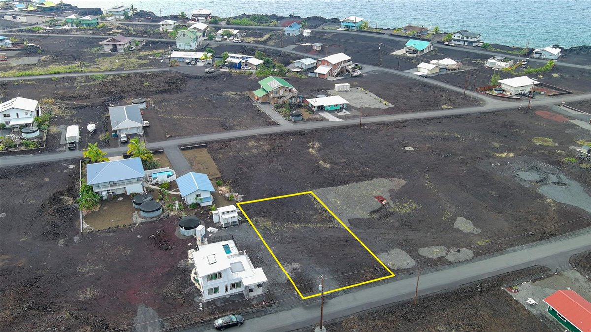 Land in Captain Cook 3