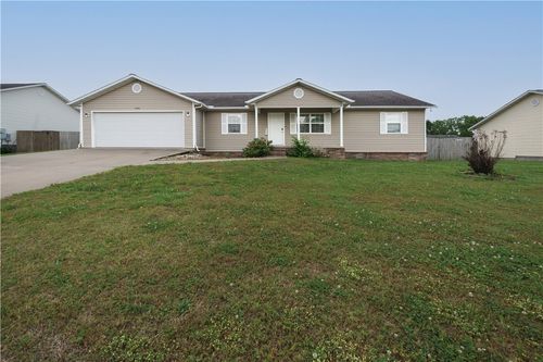 1303 Sunset Blvd, Berryville, AR, 72616-8823 | Card Image