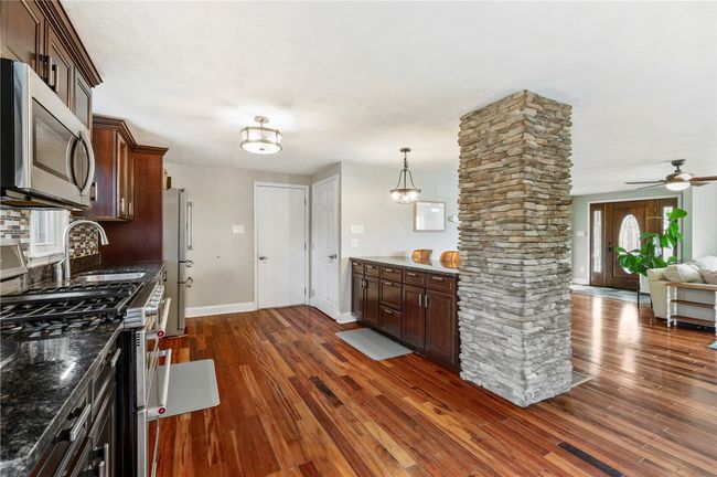 1503 Grandview Way, House other with 5 bedrooms, 3 bathrooms and 2 parking in Sewickley PA | Image 12